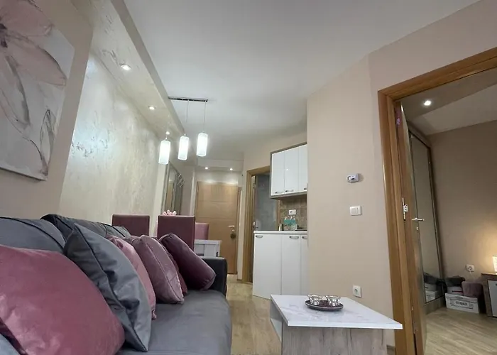 94 * 兹拉蒂博尔